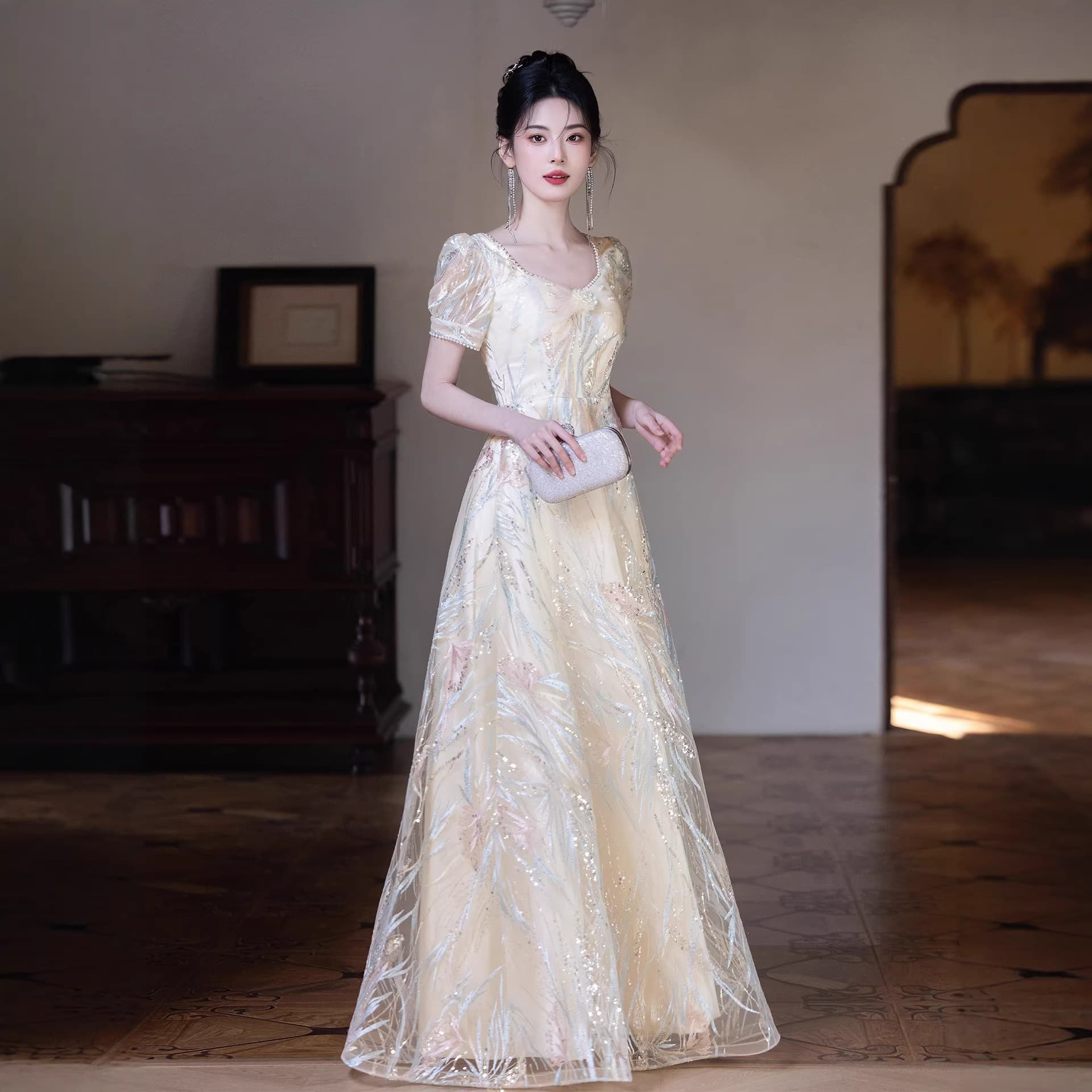 French evening dress female banquet champagne color annual meeting host elegant long dress light luxury niche vocal music test dress