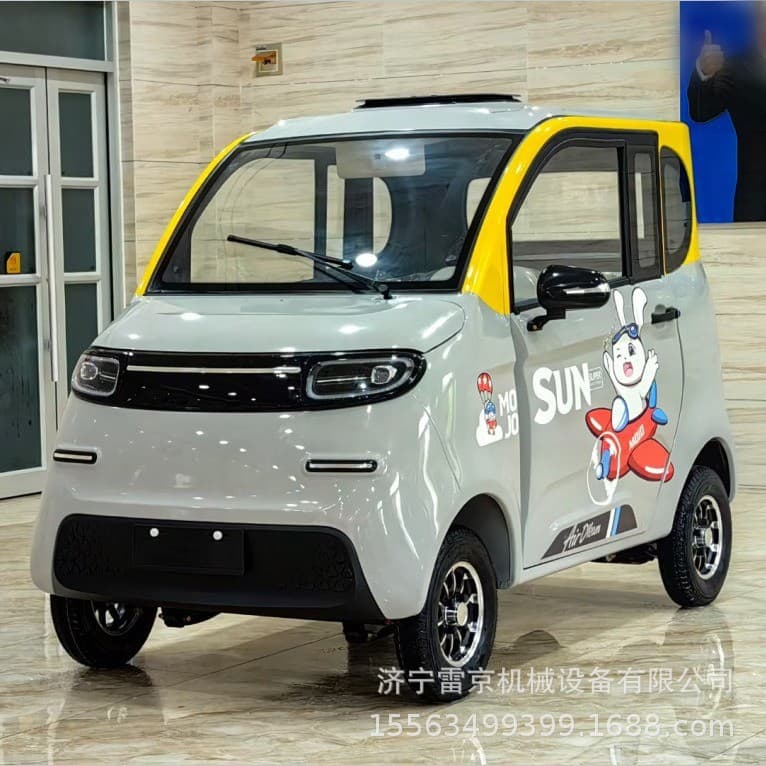 New electric four-wheeled vehicle household small fully enclosed scooter adult oil and electricity dual-use new energy electric car battery