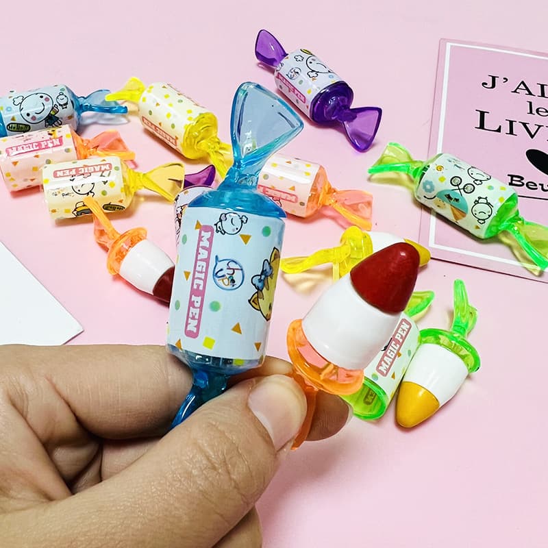 Candy-shaped crayons, cute cartoon pens for students, portable mini toy-shaped pens for journaling, wholesale from manufacturers.