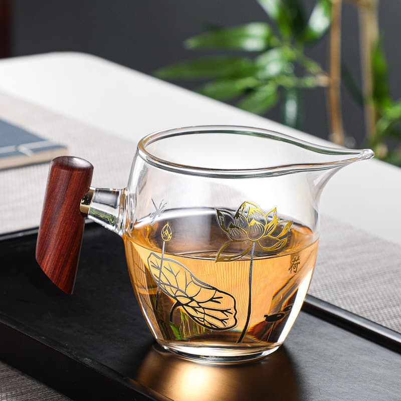 Borosilicate Glass Tea Pitcher Fairness Cup with Wooden Handle, Home Tea Strainer, Gongfu Tea Set, Handmade