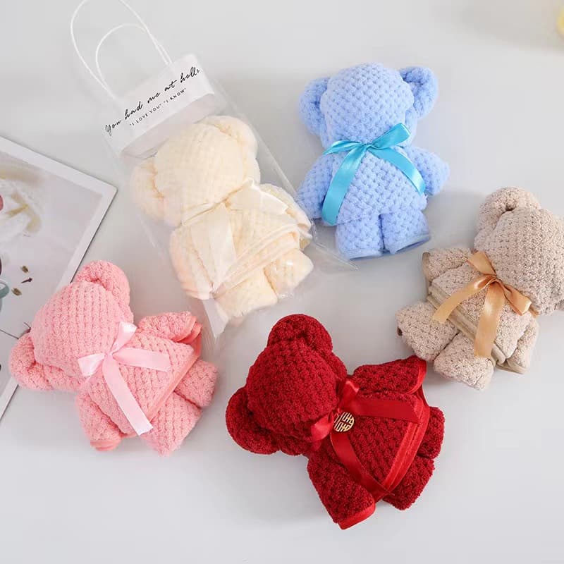 Creative Bear Coral Fleece Towel Souvenir, Soft Absorbent Towel for Wedding Bridesmaid, Birthday, and Banquet Return Gifts