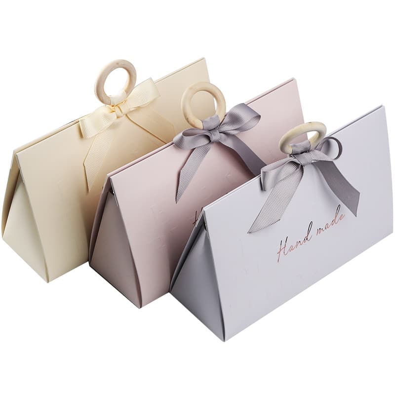 Milan Light Luxury Gift Bag 3 Colors Wooden Ring Handle Souvenir Gift Box Paper Box Stock Wholesale Jewelry Box