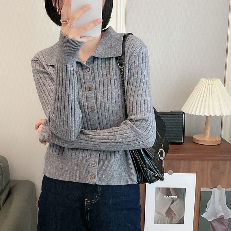 2025 Autumn New Solid Color Lapel Cardigan Soft and Comfortable Knitwear Elegant Versatile Ribbed Design Sweater