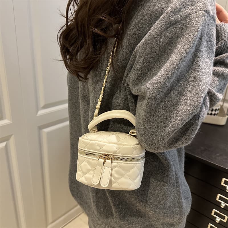 2025 New Premium Mini Quilted Chain Bag Trendy Versatile Shoulder Crossbody Bag European and American Fashion Women's Bag