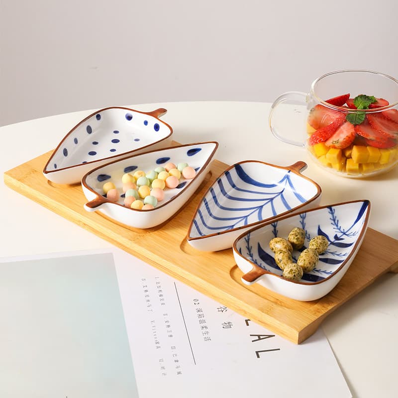 Creative Leaf Dried Fruit Plate, Fruit Compartment Tray, Living Room Wooden Fruit Tray, Home Modern Snack Dish, Sauce Dish