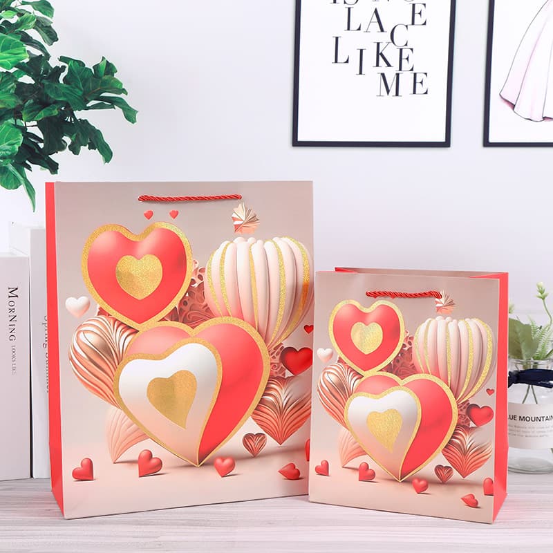 Heart-shaped White Cardstock Tote Bag Valentine's Day New Gift Bag Festive Gift Wrapping Paper Bag Return Gift Packaging Empty Box