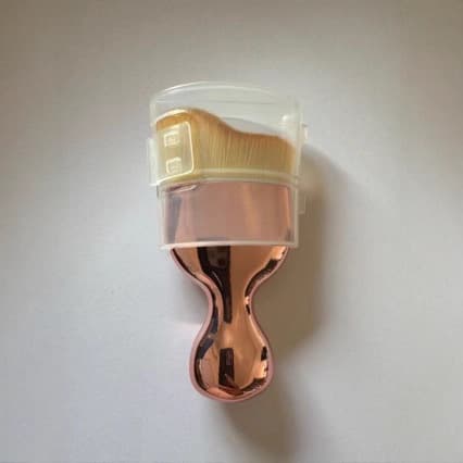 Makeup Brush, Multifunctional Beauty Tool, Car Dust Removal Curve Brush, Wavy Head Brush, Foundation Brush