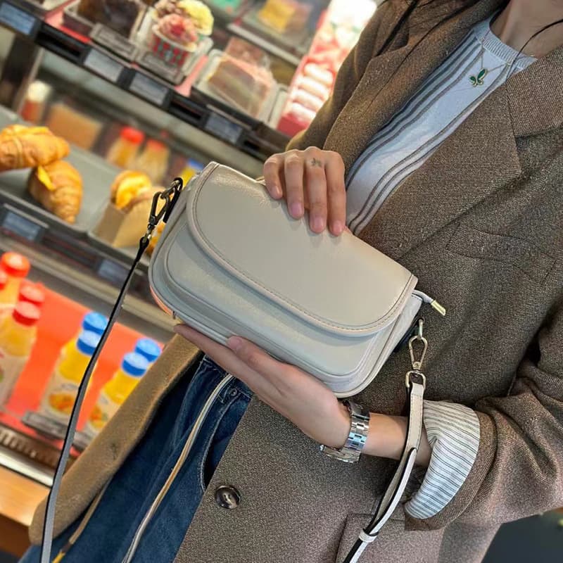2026 New Style Elegant and Classy Middle-Aged Mom Bag, Vintage and Stylish Genuine Leather Women's Bag, Versatile Commuter Crossbody Bag