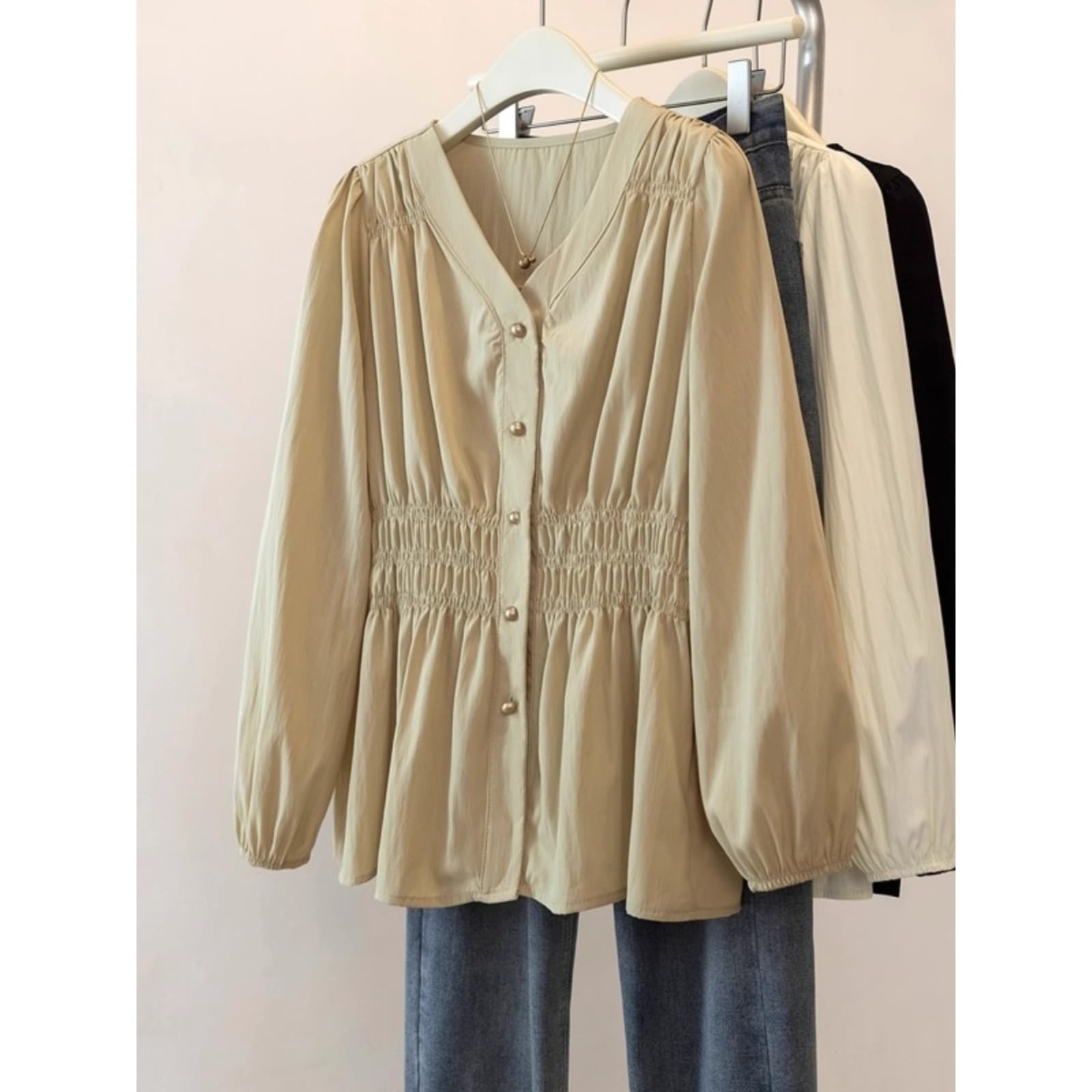 Slimming V-Neck Pleated Waist Single Button Women's Shirt Casual Style Plus Size Spring Fashionable A3296