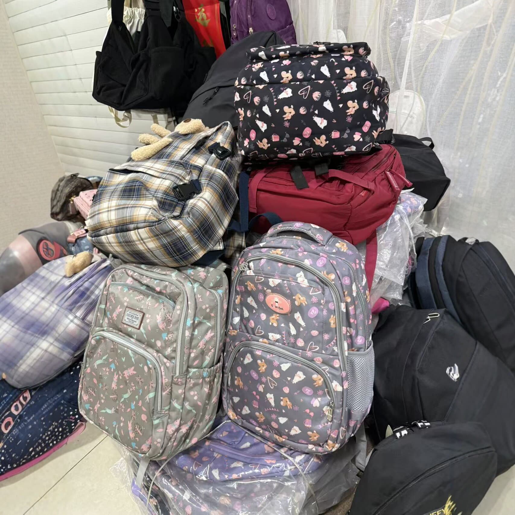 Foreign Trade Stock Student Backpack New Korean Style Double Shoulder Bag Assorted Styles Overstock Clearance Schoolbag for Street Vendor Bulk
