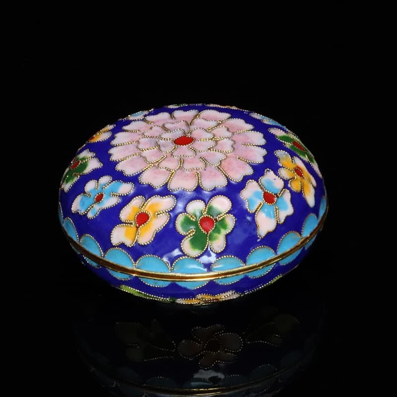Beijing cloisonné craft culture gift copper tire filigree enamel filigree silver and blue multi-specification powder box jewelry box