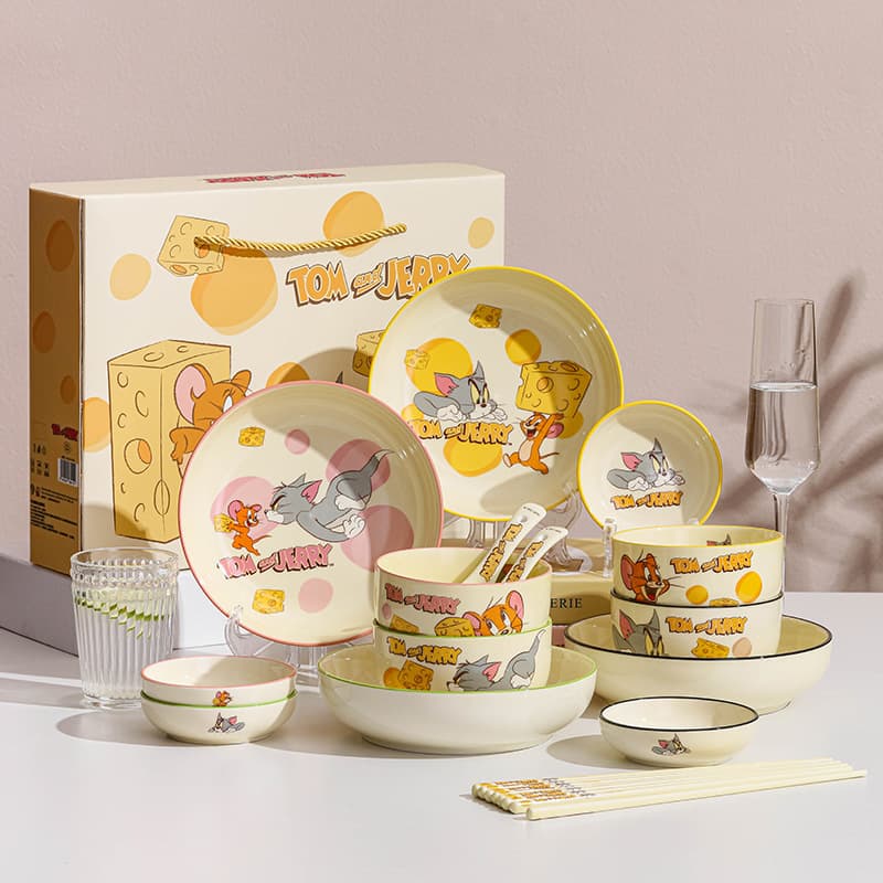 Official Tom and Jerry Ceramic Dinnerware Set Cartoon Cute High Appearance Gift Box Bowl Plate Birthday Gift