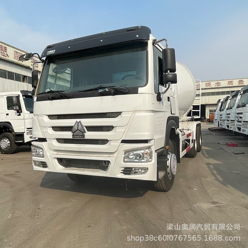HOWO Concrete Mixer Truck 6*4 Commercial Concrete Transport Mixer 10 Cubic Meter Mixer Truck