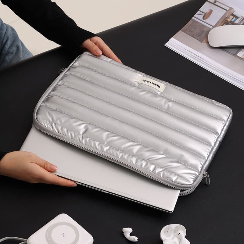 Runhui Xinghui Laptop Sleeve 13.3-inch/14-inch Computer Bag Quilted Down Fabric Laptop Case