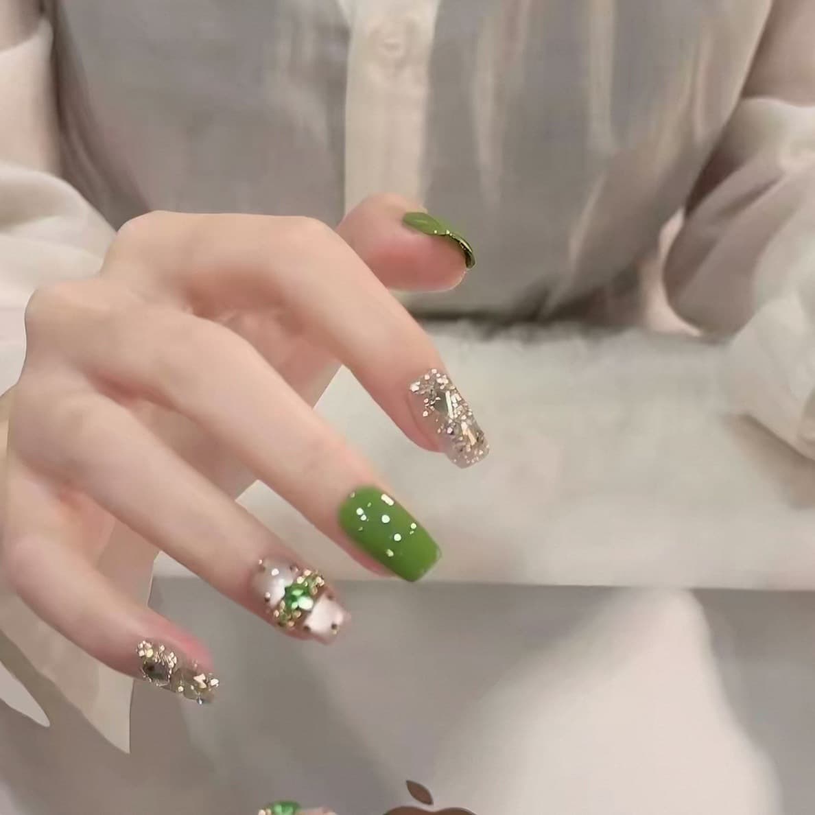 [Green] Spring and summer manicure and holiday Dai Dai Miao manicure designer purely handmade wear manicure nude color short manicure