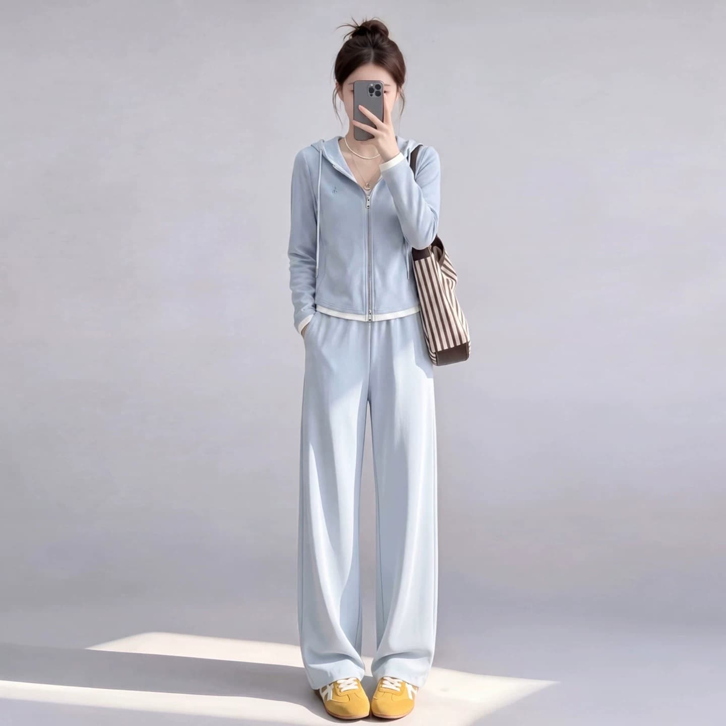 2026 Autumn Trendy Matching Set Women's Korean Color-Block White-Trim Hoodie and Wide-Leg Pants Casual Sporty 2-Piece Outfit
