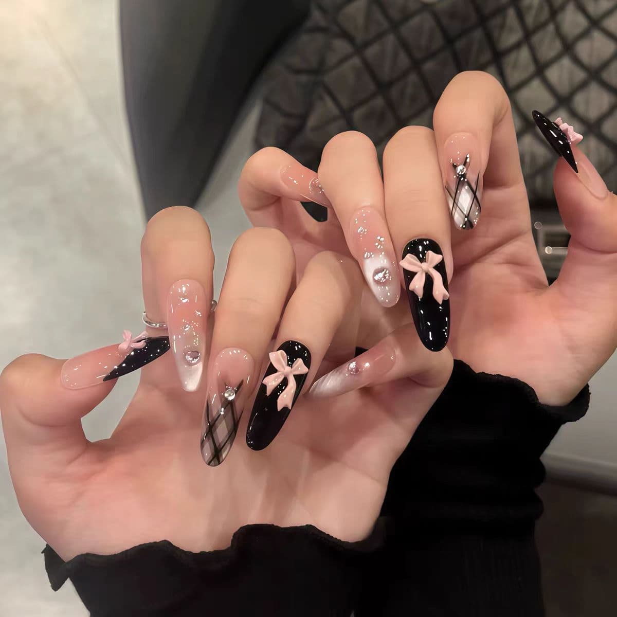 Spring and Summer New Style Sweet and Cool Spicy Girl Black French Plaid 3D Bow Cat-Eye Whitening Nail Art Finished Product