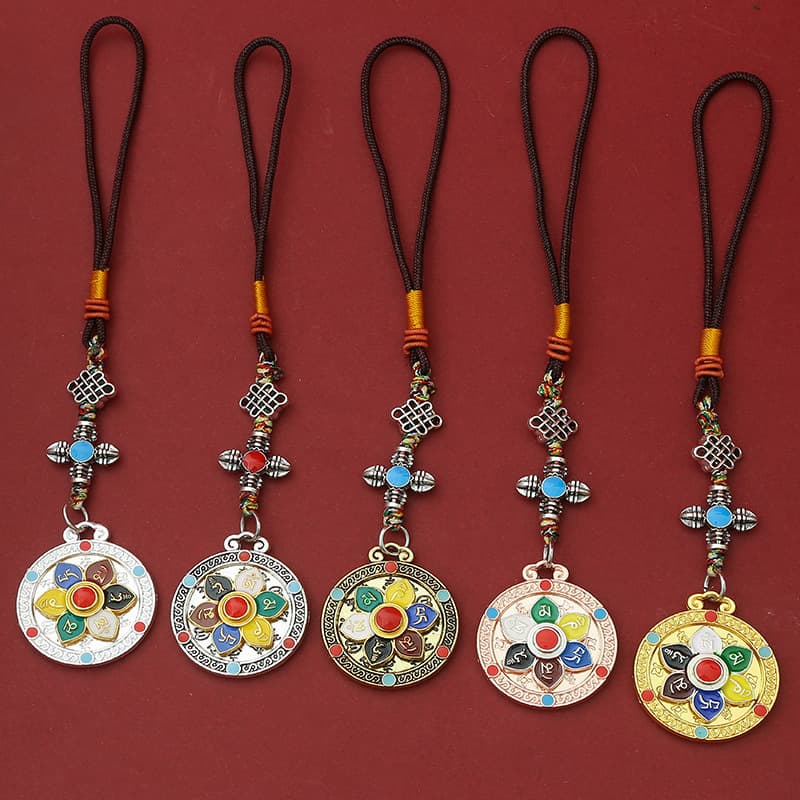 Six-character mantra, eight auspicious signs, twelve zodiac signs, nine palaces and eight trigrams, new Tibetan rotating car hanging keychain in stock