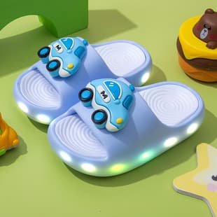 EVA Children's Slippers Summer Outdoor Cartoon Car Light-Up Sandals Boys Baby Non-Slip Soft Sole Beach Flip-Flops