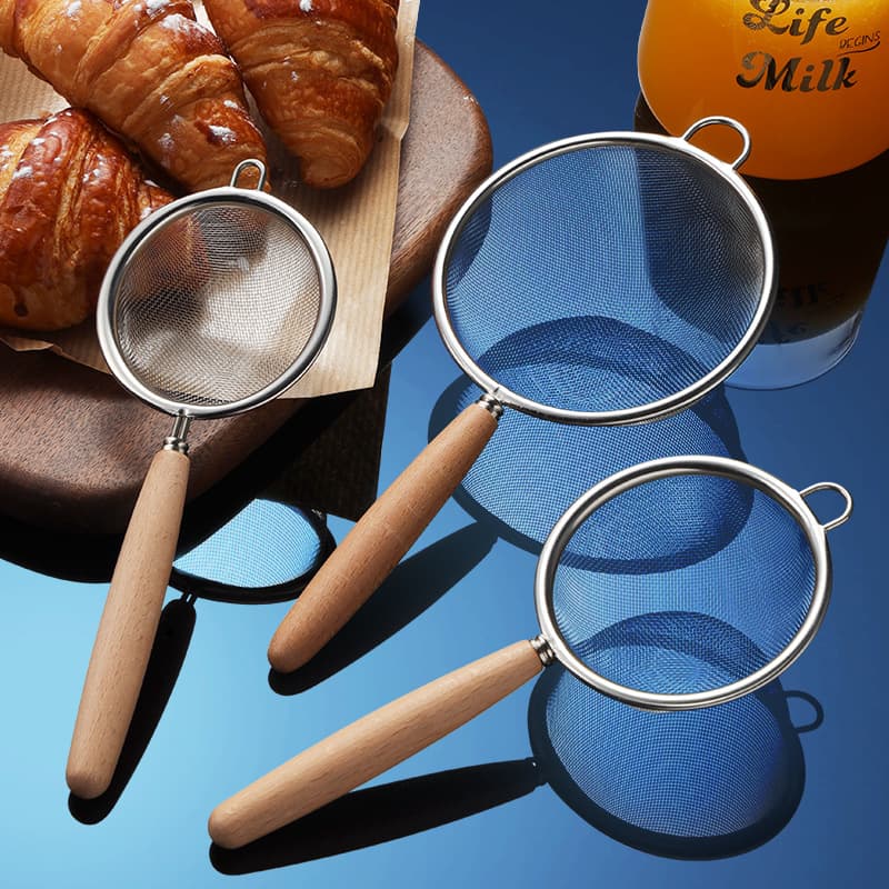 Wooden Handle 304 Stainless Steel Small Strainer Soy Milk Juice Tea Dregs Filter Sieve Baking Tool Flour Sieve Oil Filter Spoon