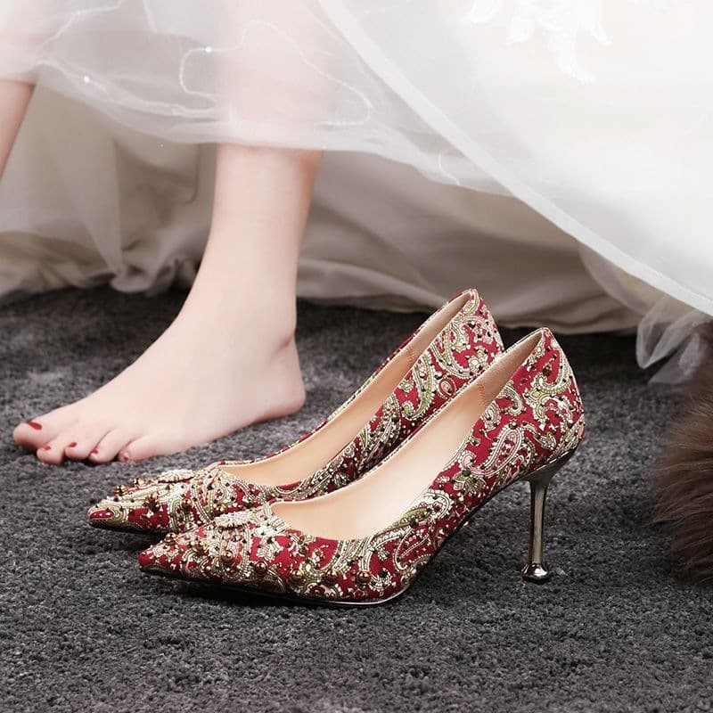 Xiuhe Shoes Wedding Shoes Women Red Chinese Bride Shoes Rivet High Heels Kitten Heels 2026 New Style Thin Heels