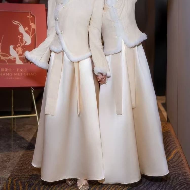 Autumn and Winter 2025 Bridesmaid Dress, Fleece-Lined Warm Chinese Sister Group Gown, High-End Long Sleeve Long Dress, Internet Famous