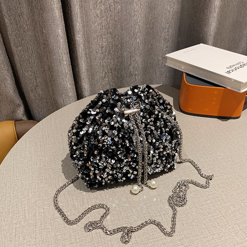 Fashionable personality sequined bucket bag for women 2026 new style Korean style shoulder bag crossbody evening bag trendy pleated