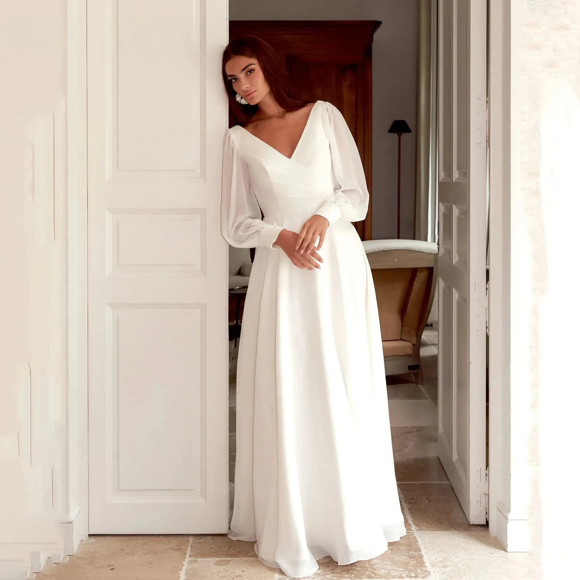 Solid Color Long Sleeve Chiffon Wedding Dress Elegant V Neck Backless Boho Gown Simple Long Formal Party Dress