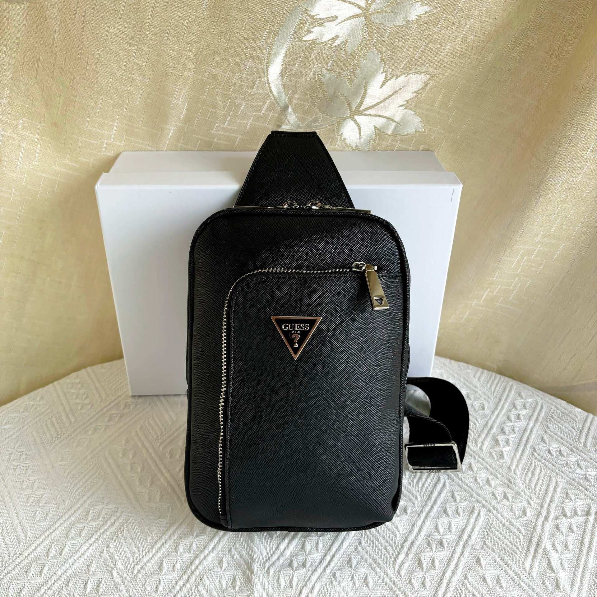 Cross-border guess European and American fashion retro trend simple casual handheld camera bag small square bag printed crossbody for men