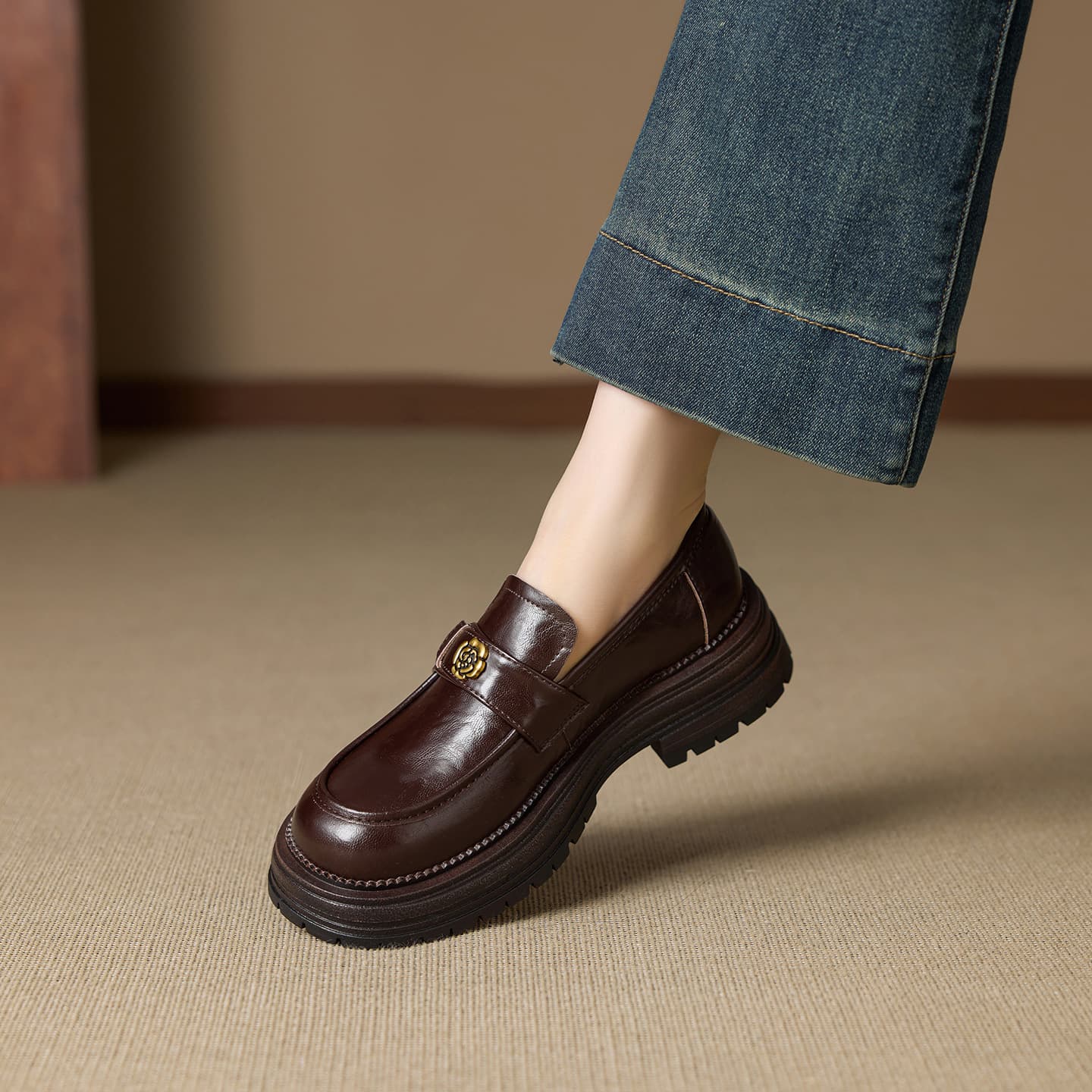 2026 Spring and Autumn New Thick-Soled College-Style Chunky Heel Leather Shoes British Style Brown Retro Loafers Women's Shoes