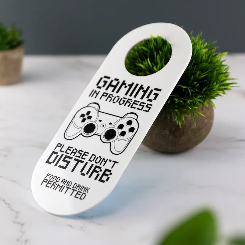 Cross-border GAMING IN PROGRESS Kids Room Door Hanger Game Do Not Disturb Wooden Door Sign Amazon