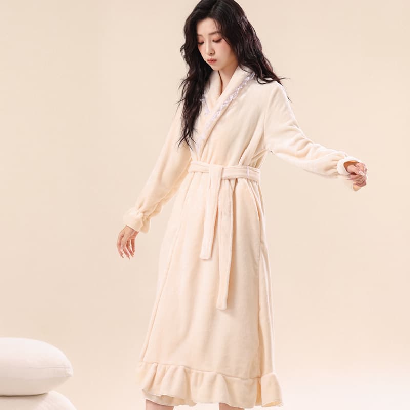 Women's Autumn and Winter Robe, Palace-Style Flannel Bathrobe, Thickened Warm, Sexy Plus-Size Loungewear, Mid-Length Pajamas