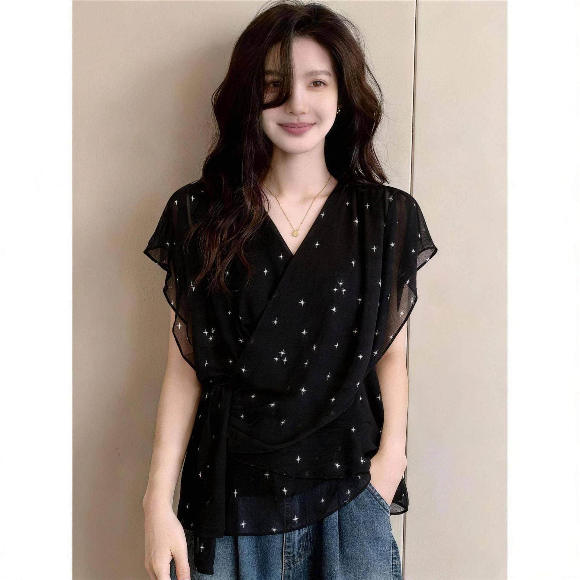 Black Polka Dot V-Neck Structured Shoulder Chiffon Top for Women 2026 Summer New Plus Size Tie Waist Slimming Age-Reducing Top