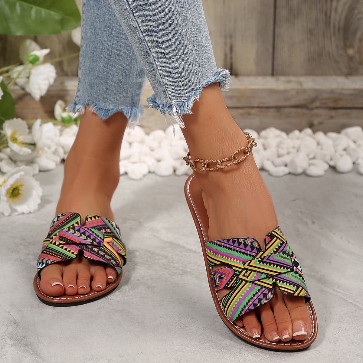 Cross-border Trade Flat Slippers Women Autumn New Style Simple Comfortable One-strap Casual Beach Sandals Women
