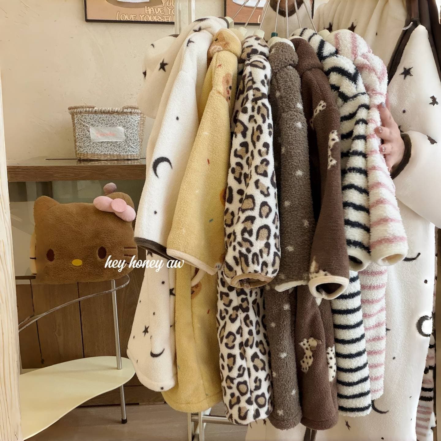 [Small and Large Rolls] New Style Children's Half-Fleece Bathrobe/Nightgown, Soft and Comfortable Hooded Bathrobe/Towel/Nightgown for Parents and Children, Warm and Cozy