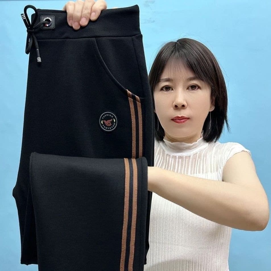 Fashionable Black Straight-Leg Pants for Middle-Aged and Elderly Women, Spring/Autumn, Plus Size, High-Waist, Stretchy Athletic Pants, Casual and Versatile