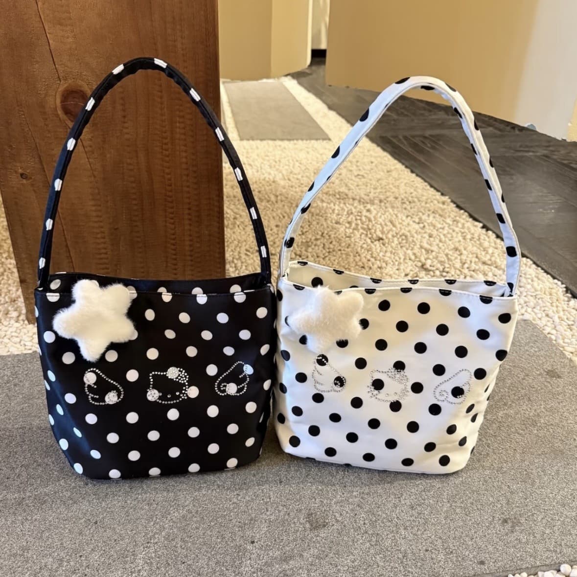 Fashionable Korean-Style Niche Kitty Underarm Bag, Commuter Zipper Small Square Bag, Black and White Polka Dot Shoulder Bag, Handbag
