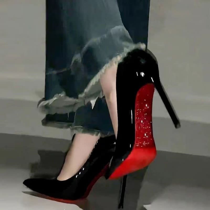 Women's high-heeled stiletto heels, new summer style, black with red sole, sexy pointed toe.