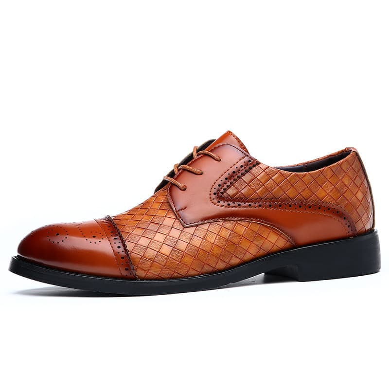 2024 high-end leather shoes for men, business British style formal breathable lace-up trendy genuine leather brogue men's shoes