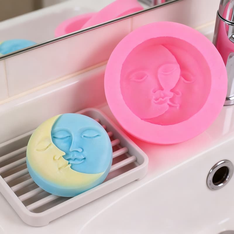 Sun and Moon Embrace Silicone Mold, Sun Moon Face Relief, Universal Mold for Aromatherapy Candles, Handmade Soap, and Plaster