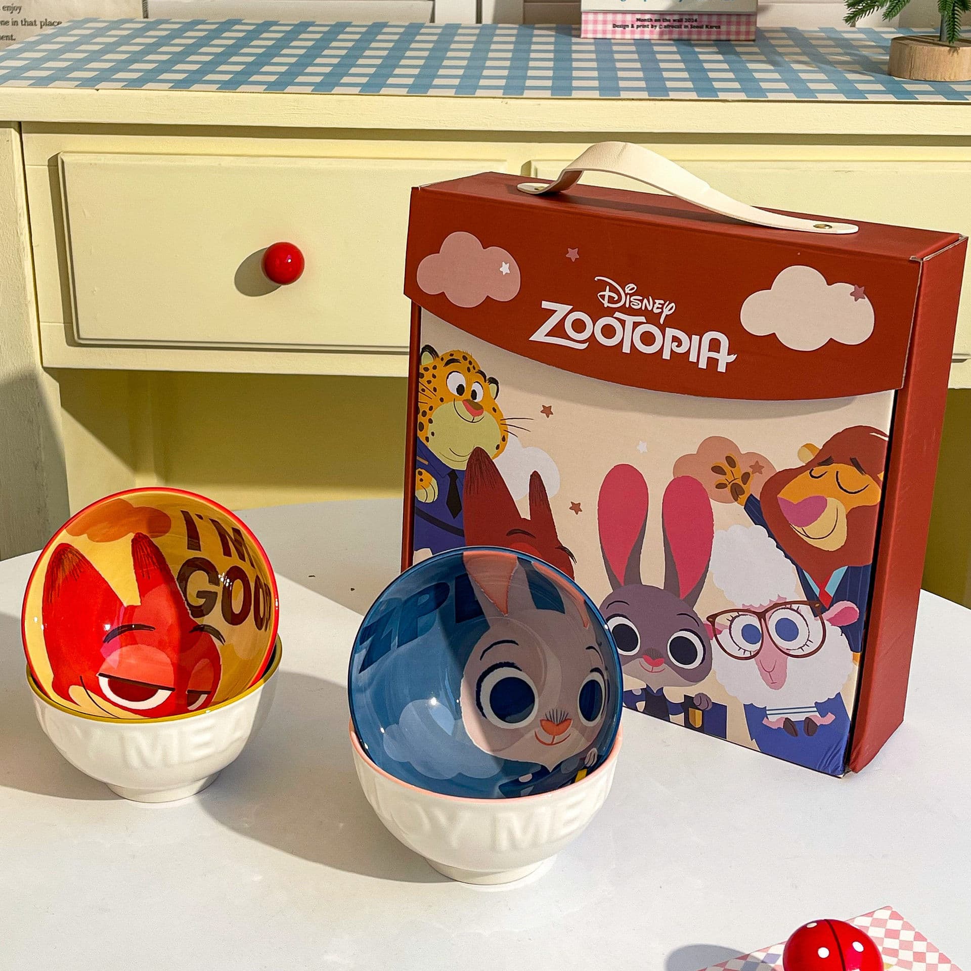 High-looking tableware gift box set, cute ceramic bowls and plates, four-piece souvenir set, birthday gift for girls