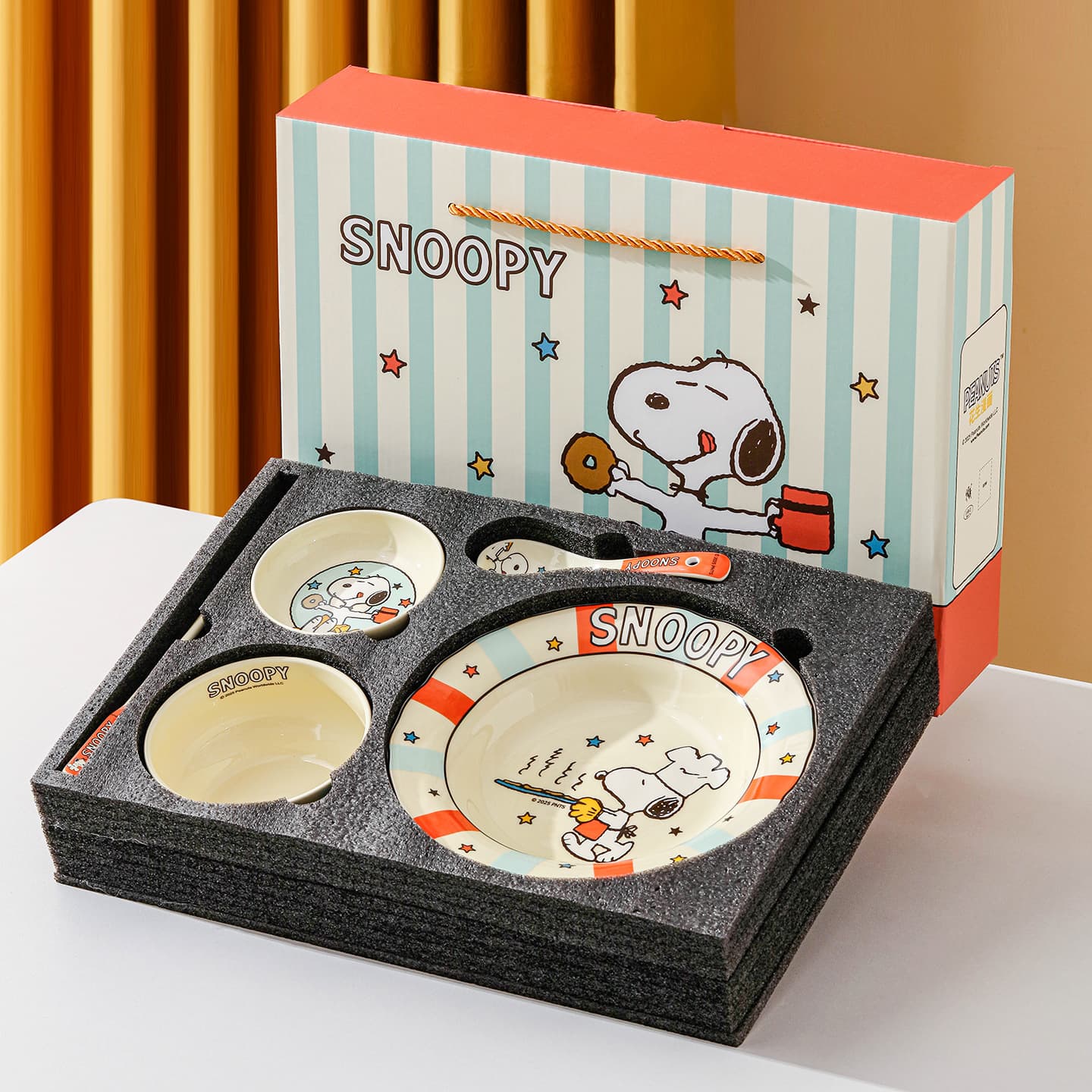 Snoopy Colorful Series One-person Food Gift Box Children's Rice Bowl Spoon Chopsticks Dinner Plate Five-piece Tableware Gift Wholesale