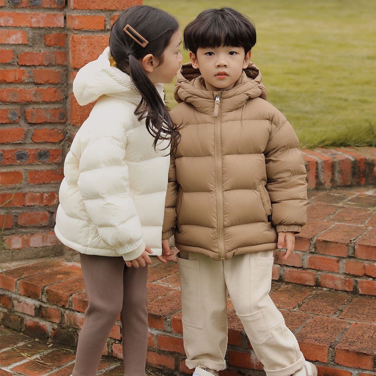 Korean style children's down jacket, winter coat for toddlers, boys and girls, thickened and warm white duck down puffer jacket.