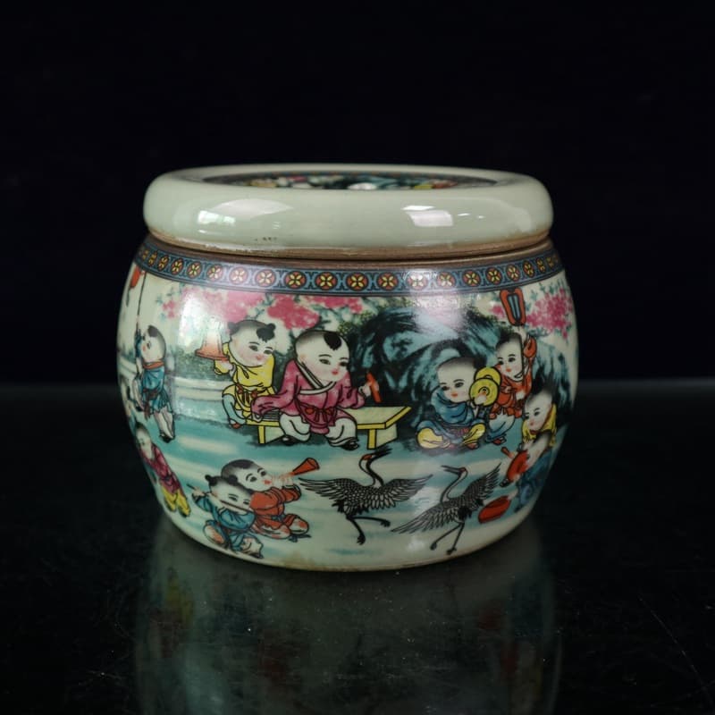 Porcelain Cricket Jar Manufacturer Antique Collection Wholesale Antique-Style Famille Rose Children at Play Pattern Ornament Celadon Craft Antique Porcelain