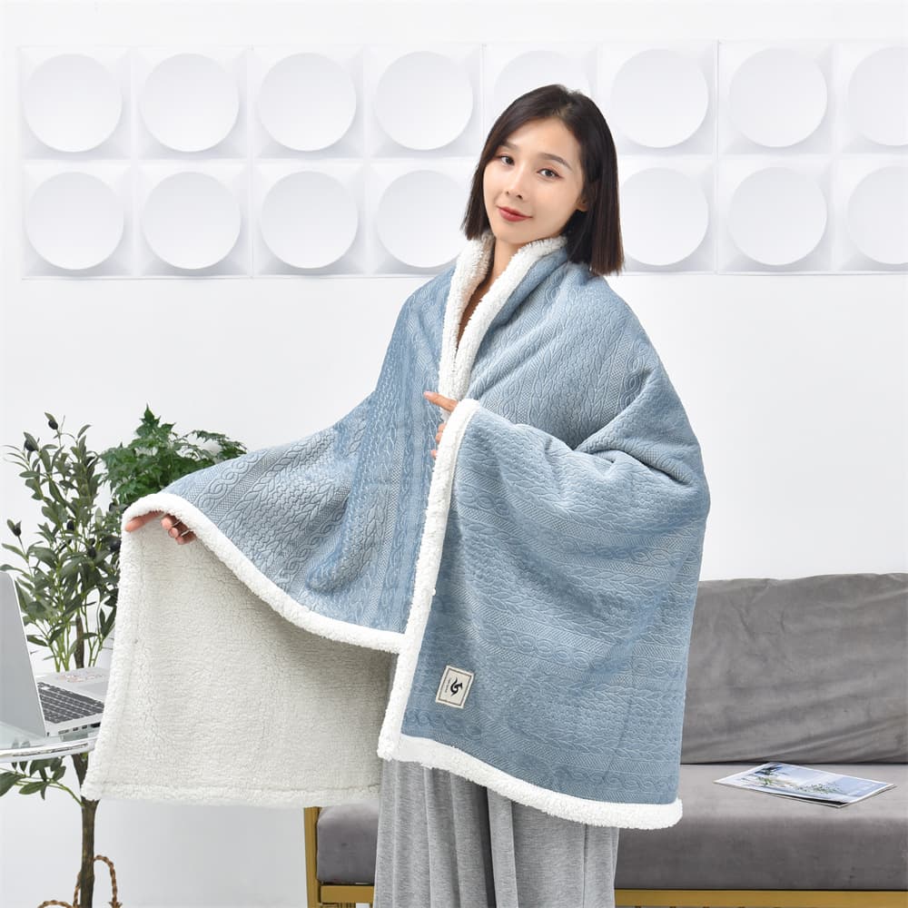 Shawl, nap blanket, air conditioning blanket, flannel embossed blanket, machine washable, lint-free, colorfast, luxurious.