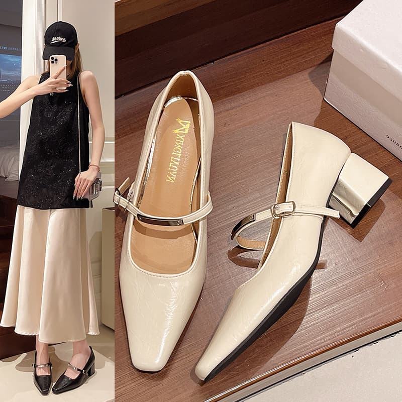French Square Toe Mary Jane Shoes Women's Thick Heel 2025 New Retro Style Soft Leather Medium Heel Single Shoes Shallow Mouth Large Size Women's Shoes
