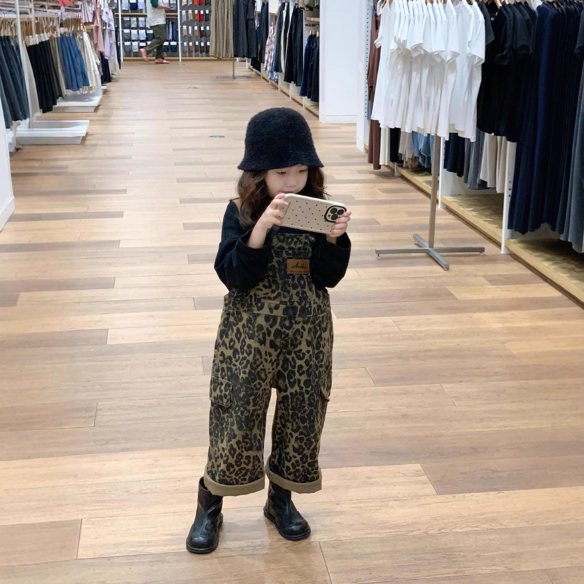 2026 Spring New Korean Style Girls Fashion Leopard Print Cargo Wide Leg Suspenders Retro Loose Jeans