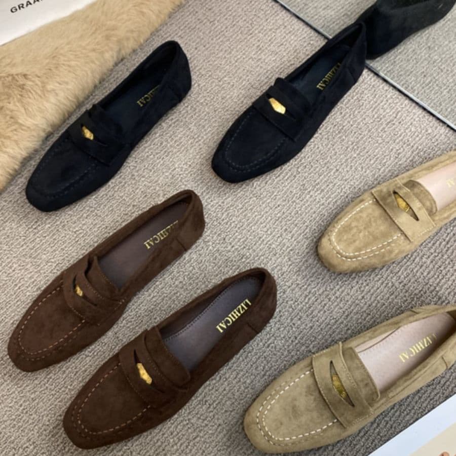 2026 Spring Style Small Coin Loafer Shoes for Women, Flat, Fashionable, Comfortable, Brown, British Style, Suede Leather Shoes