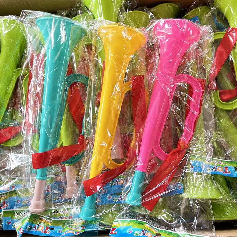Children's Toy Little Snail Concert Cheer Trumpet Night Market Street Stall Ring Toy Trumpet 2 Yuan Department Store Wholesale