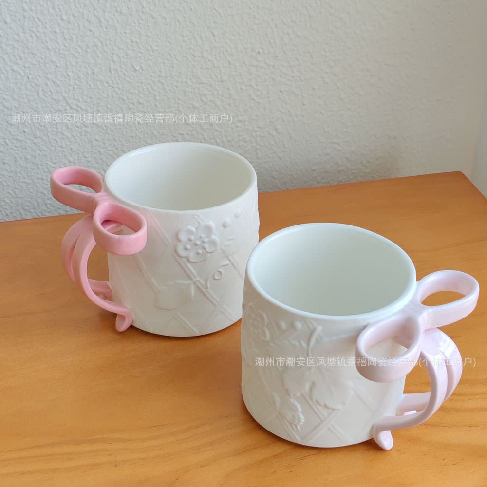 Embossed bow handle ceramic cup with high appearance and large capacity coffee cup mug home household couple cup